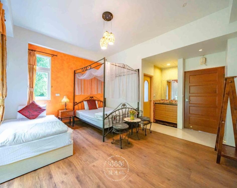 Left Bank Bnb Цзяоси Экстерьер фото